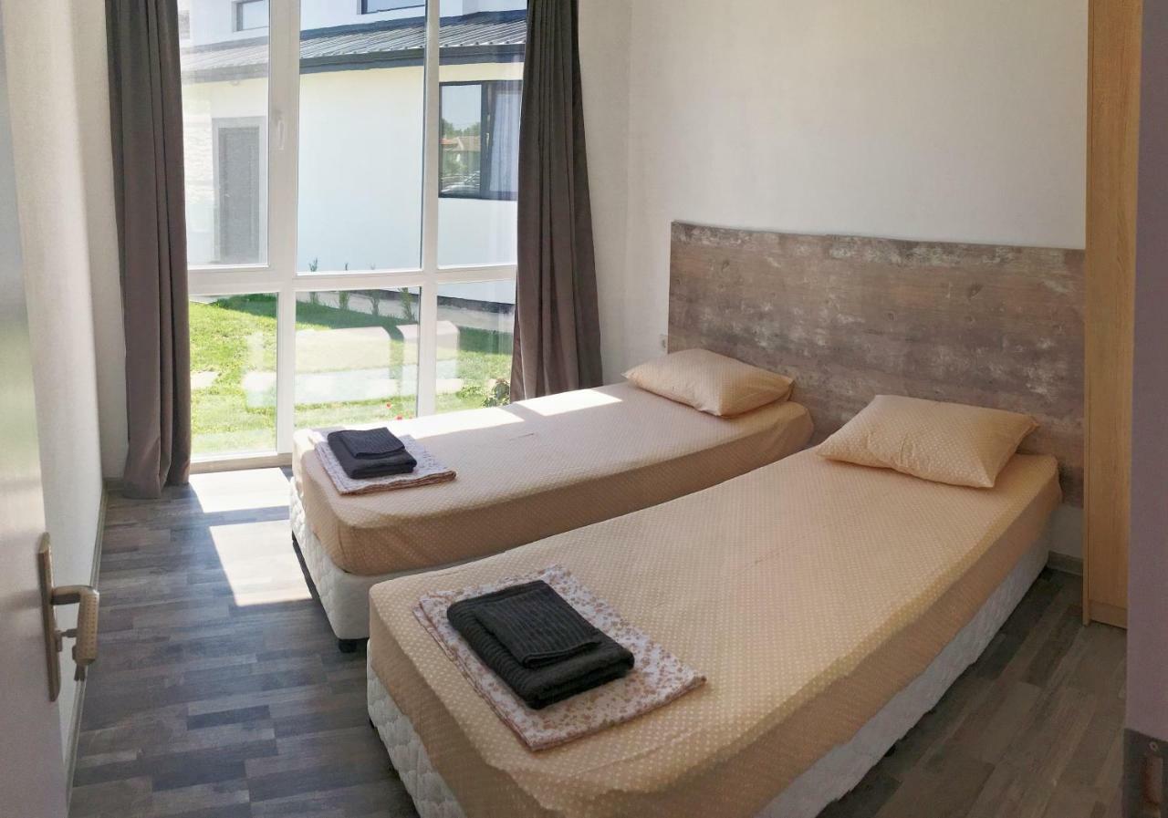 Karia Apartments Shabla Exterior photo